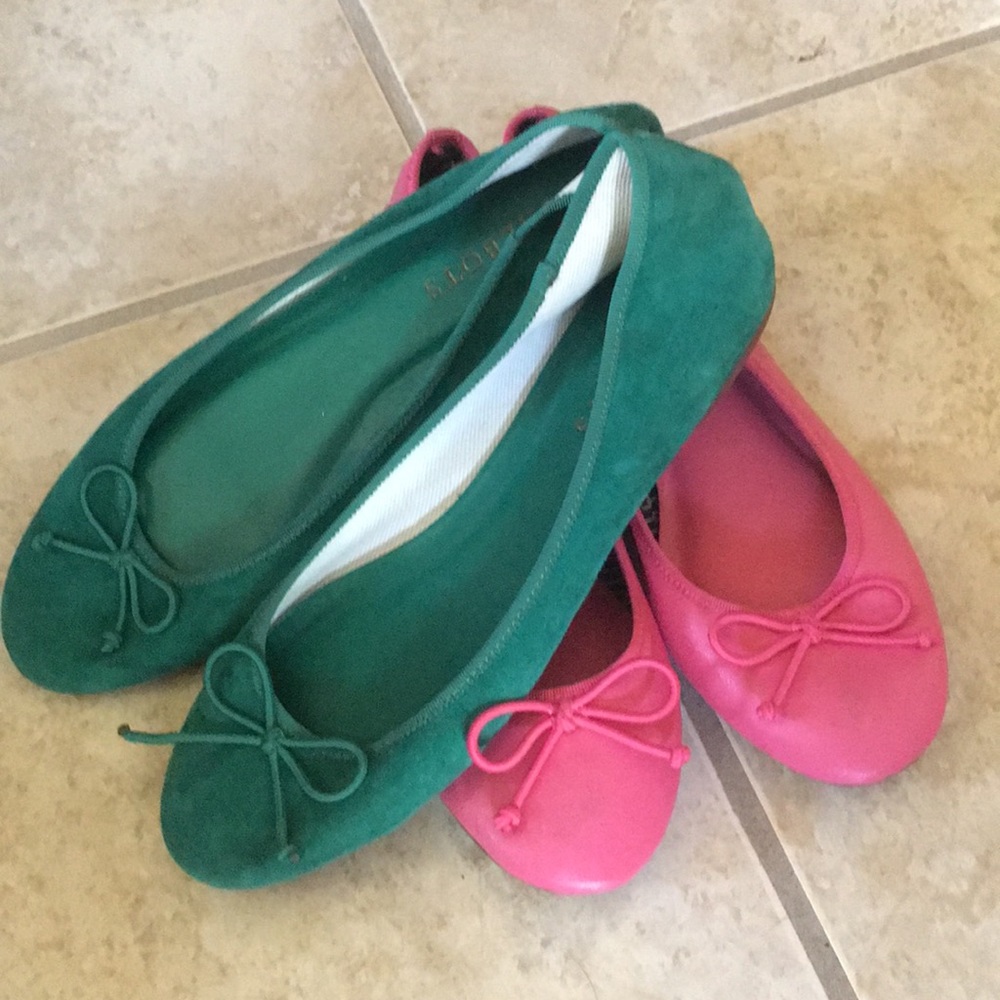 TALBOTS NEARLY NEW FLATS! Be ready for Fall!